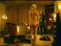 emilia clarke leaked pics photo 4