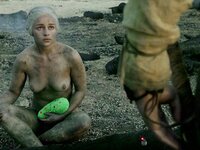 emilia clarke leaked pics photo 13