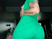 queen egirl27 onlyfans album photo 13
