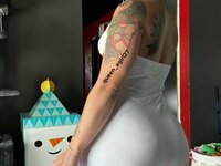 queen egirl27 onlyfans album photo 19