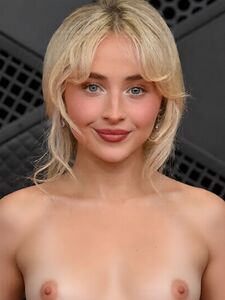 Sabrina Carpenter Nudes photo 4