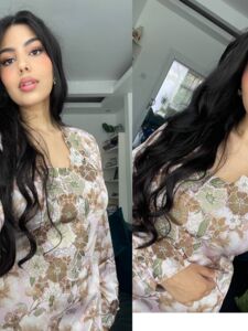 Rich Businessman girlfriend nude photo 16