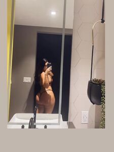 Nicole McNair milf photo 41