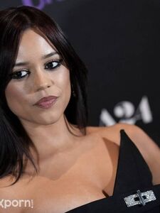 Jenna Ortega photo 15