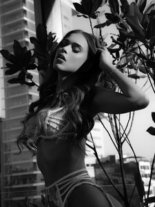 Yanet Garcia looks super sexy in Lingerie photo 6