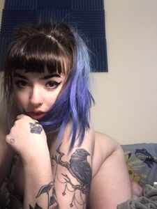 Xoe blue hair goth teen photo 5