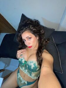 Full photo 2