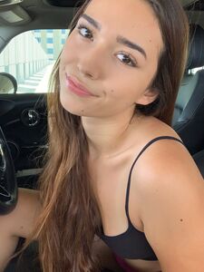 Pretty lover beauty Samly Puff shows off her gigantic backside n her panties in the car photo 9