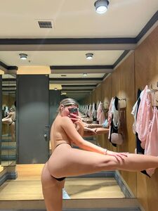 OnlyFans cutie All About Diana takes selfies of her incredible curves in a solo photo 2