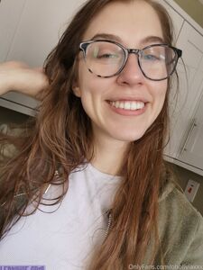 Oholivia exclusive onlyfans leaked nudes photo 4