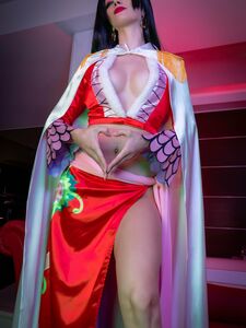 Aery Tiefling photo 7