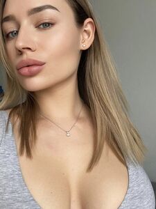 Emanovak exclusive onlyfans leaked nudes photo 8