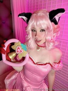 Belle Delphine Ichigo Momomiya Cosplay Pussy Spread Onlyfans Album photo 3