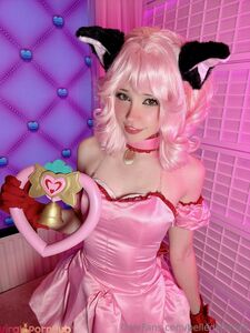 Belle Delphine Ichigo Momomiya Cosplay Pussy Spread Onlyfans Album photo 11