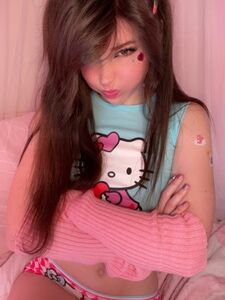 Belle Delphine Hello Kitty full pussy leaks photo 21