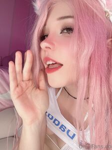 Belle Delphine Yes Daddy Shirt Onlyfans Album photo 7