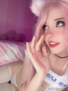Belle Delphine Yes Daddy Shirt Onlyfans Album photo 8