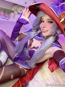 Belle Delphine Mona Cosplay Nude Pussy Rides Dildo Onlyfans Leaks Photos photo 55