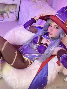 Belle Delphine Mona Cosplay Nude Pussy Rides Dildo Onlyfans Leaks Photos photo 79