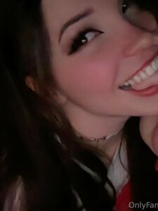 Belle Delphine Cute Laptop Selfies Onlyfans Leaks Album photo 2