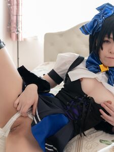 Mari Hirose stars in our maid cosplay photo 60