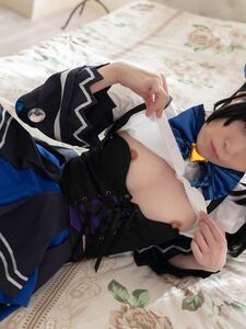 Mari Hirose stars in our maid cosplay photo 61