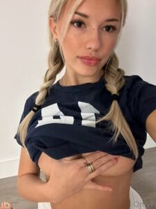 Breckie Hill Nude Boobs And Nipple Slips Latest Onlyfans Leaks Photos photo 69