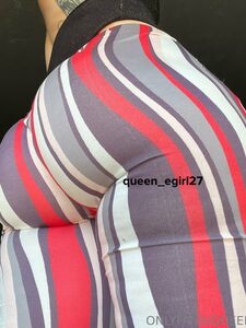 Queen_egirl27 onlyfans album photo 89