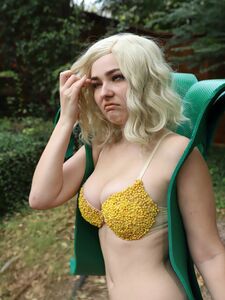 Omgcosplay album photo 14