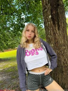 Zooe.moore Aka Goddesszooe Nude Boobs And Pussy Onlyfans Leaks Photos photo 5