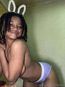 Cloudyxkinks Aka Ciarastormzxo Ebony Nude Pussy And Boobs Latest Onlyfans Leaks Photos photo 56