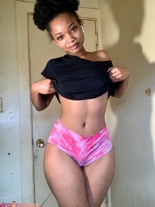 Cloudyxkinks Aka Ciarastormzxo Ebony Nude Pussy And Boobs Latest Onlyfans Leaks Photos photo 62