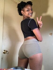 Cloudyxkinks Aka Ciarastormzxo Ebony Nude Pussy And Boobs Latest Onlyfans Leaks Photos photo 77