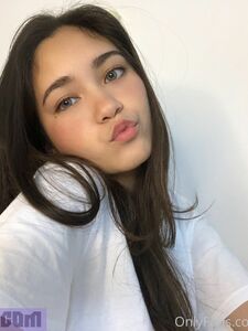 Isabelleharis exclusive onlyfans leaked nudes photo 83