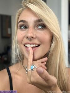 Dani Fae aka TheDanii exclusive onlyfans leaked nudes photo 24
