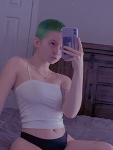 Innocentxangelx aka Hannahhxpiercee exclusive onlyfans leaked nudes photo 2