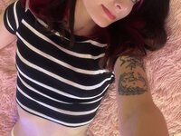 loonassoftfeet photo 8