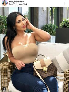 Mia francis exclusive onlyfans leaked nudes photo 3