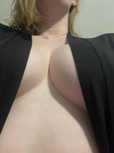 HUGE photo leak of early RoseThorneQOS photos photo 77