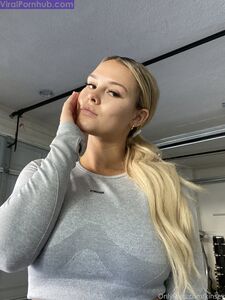 Kinsey Wolanski Onlyfans Latest Nude Photo Leaks photo 41