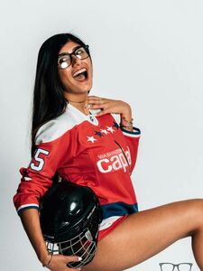 Mia Khalifa Sexy Hockey Jersey Photoshoot Set Leaked photo 9