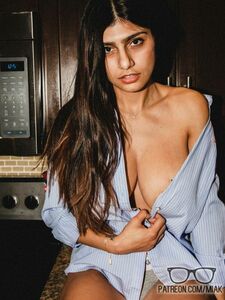 Mia Khalifa Sexy Lingerie Photoshoot Set Leaked photo 6