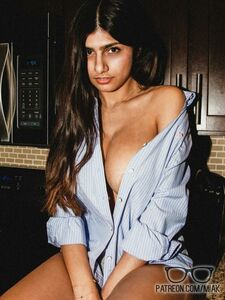 Mia Khalifa Sexy Lingerie Photoshoot Set Leaked photo 10