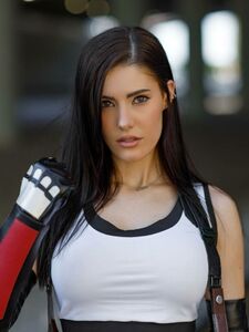 Erin Olash Final Fantasy Tifa Cosplay Set Leaked photo 10