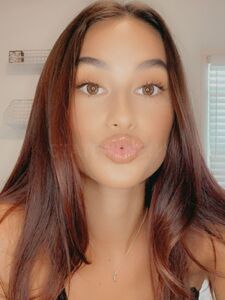 Carlie Uszler Snapchat Nudes Leaked photo 34