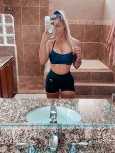 Therealbrittfit Onlyfans Latest Nude Photo Leaks photo 41