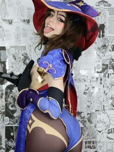 Hannah Owo Lesbian Witch Cosplay Onlyfans Set Leaked photo 5