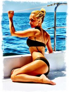 Hayden Panettiere Nude Private Pics Leaked photo 7