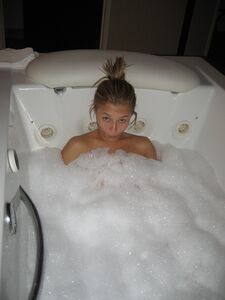 Hayden Panettiere Nude Private Pics Leaked photo 8