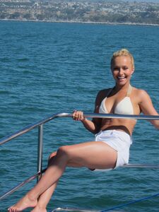 Hayden Panettiere Nude Private Pics Leaked photo 15